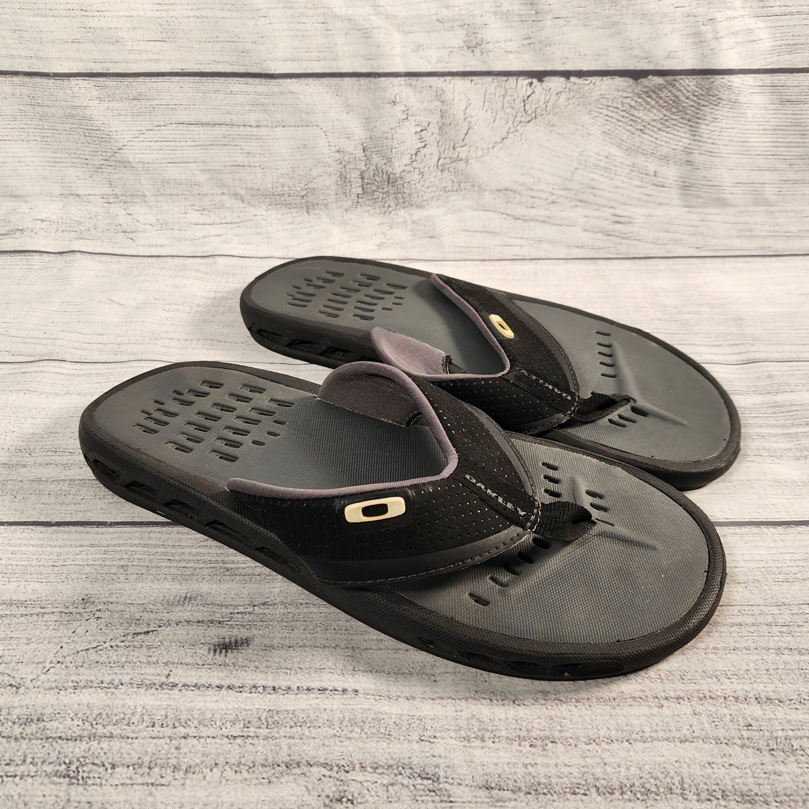 Oakley Hydrofree Flip Flops Men's 8 Black Athletic Sandals 10138-001